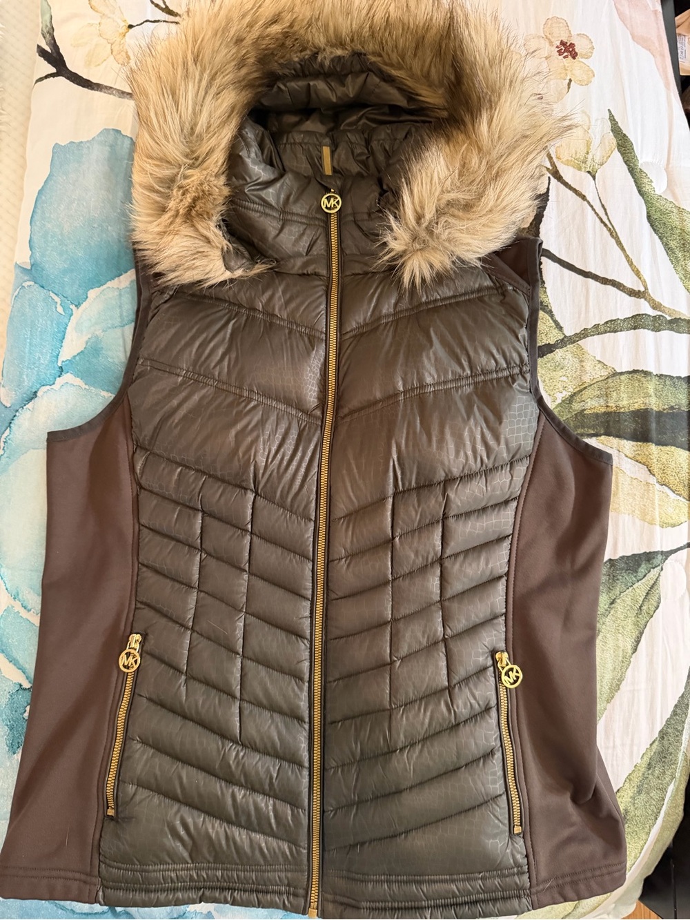 Michael Kors Olive Green Quilted Puffer Vest with Faux Fur Trimmed Hood - EUC